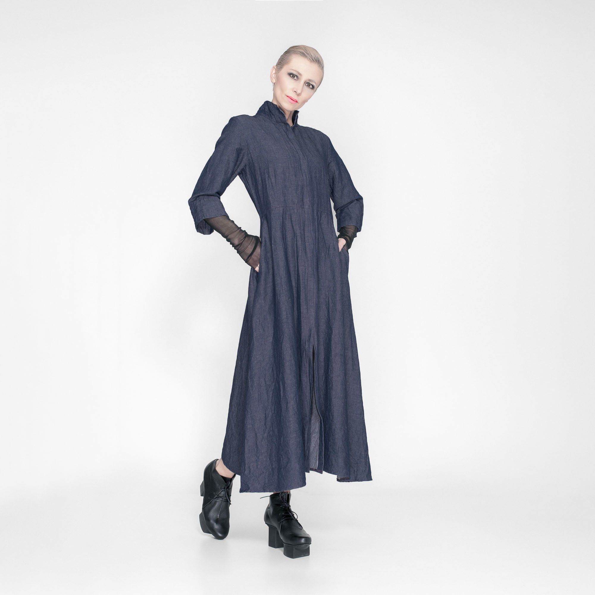 Mica1 Dress – XD Xenia Design on model
